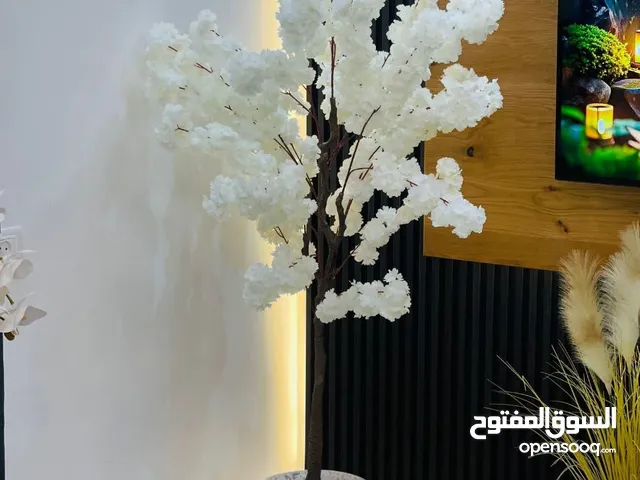 شجرة اللوز الاصطناعية