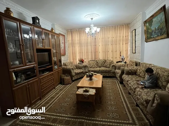 130 m2 3 Bedrooms Apartments for Rent in Ramallah and Al-Bireh Baten AlHawa