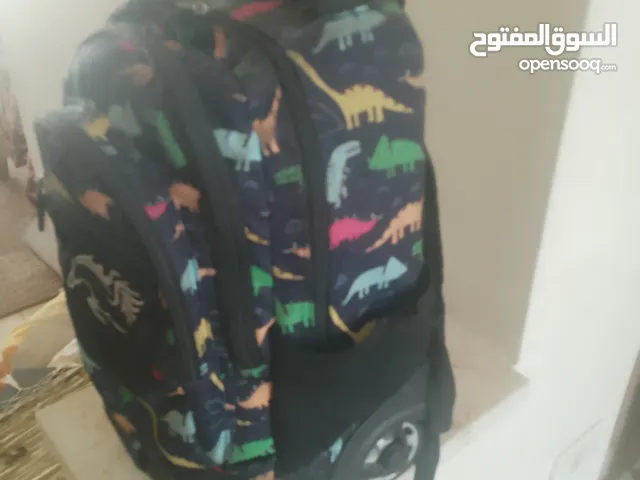 شنطه مدرسه زائد عجال زائد يد رفع بمواصفات اوروبيه الشراء بقيمه 40 البيع بقيمه 10