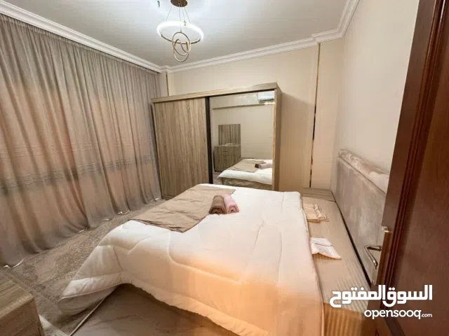 للايجار بمدينتي مفروش اول سكن غرفتين مودرن