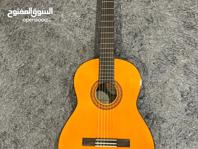 Guitar for sale Yamaha c40 in good condition
