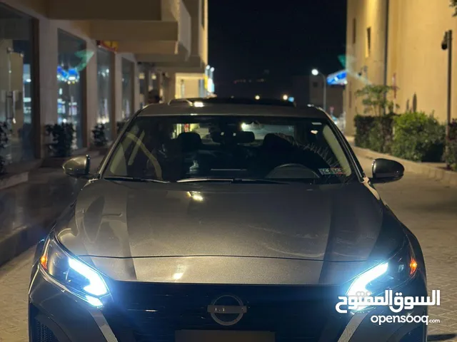 Used Nissan Altima in Dhofar