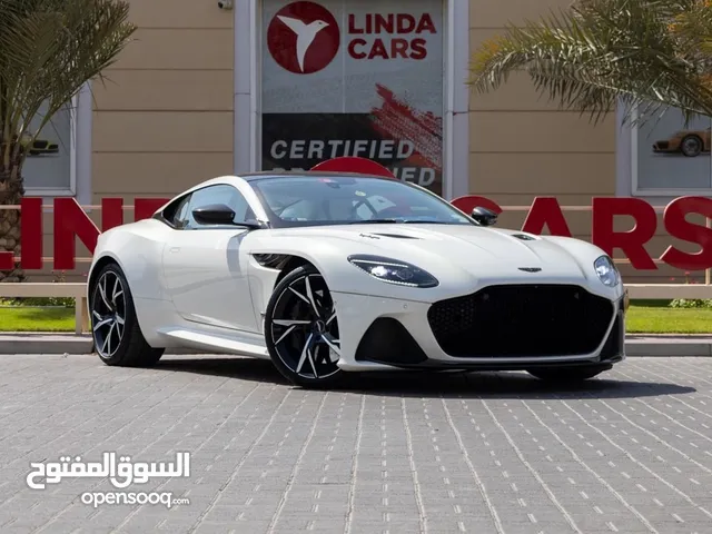 Aston Martin DBS 2019