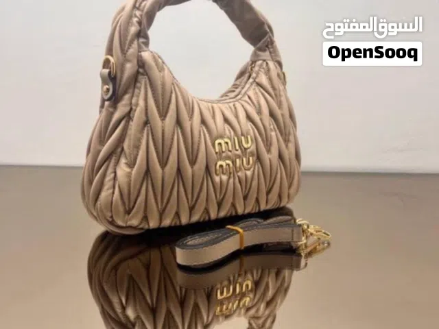 شنط ماستر كواليتي جديده بحالة ممتازة والخامة رهيبة