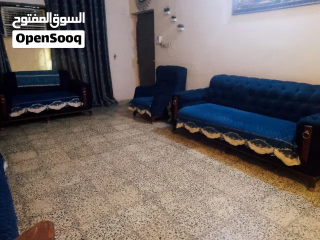 تخم بلون نيلي