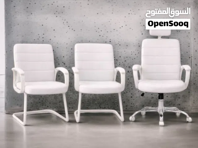 طقم اداري فخم جلد بالوان مميزه