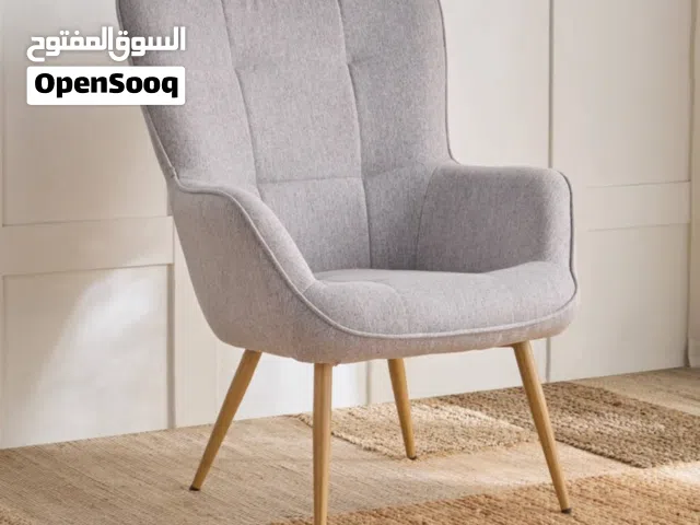 كرسي وطاوله