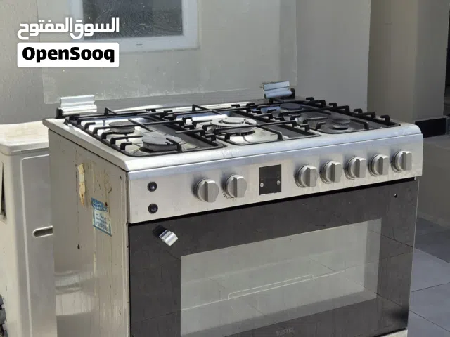 طباخة 5 مواقد مع الفرن كبيرة