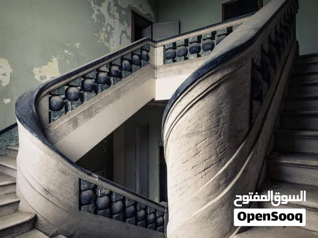 مجمع تجاري للبيع
