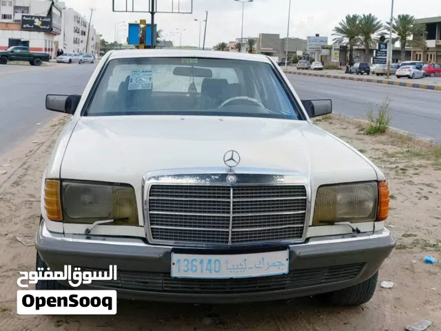 1980 مرسيدس بنز الفئة-SE SE 280