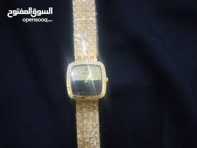 ساعة رولكس اللون ذهبي جديدة للأمانه بس تحتاج بطارية جاتني هدية شكلها نساء وأحتاج أبيعها