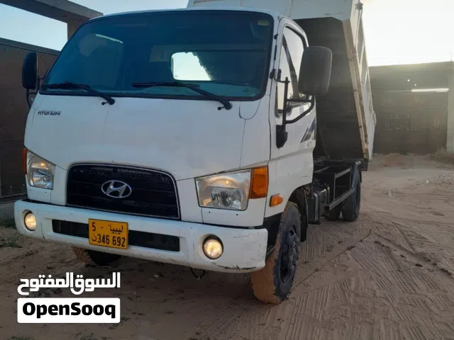 سلام عليكم ورحمه الله وبركاته هونداي 2014 72 ماشيه 90 بحالة ممتازه لا يوجد اي عيوب