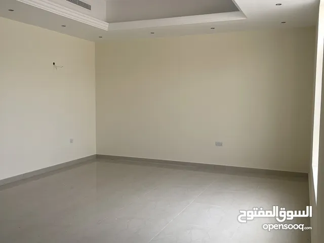 450 m2 More than 6 bedrooms Villa for Rent in Al Ain Al Tawiya