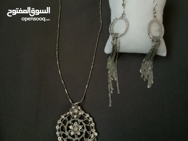 طقم اكسسوارات فضي
