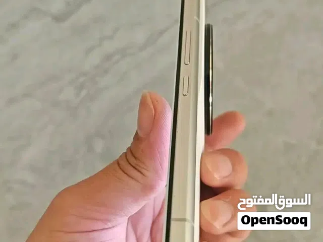شاومي 13الترا داكرته 256رام12 الاعدادات مش امعرب وباقي كله امعرب للبيع 3350دينارجهاز معاه غلاف نقال