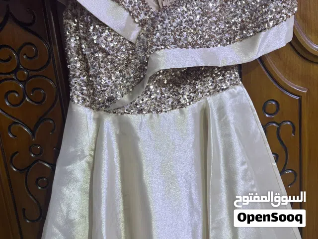 فستان جديد