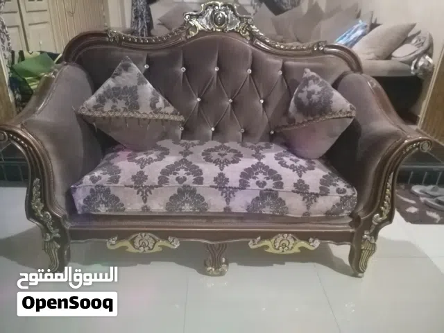انتريه ستيل خشب زان بالكامل قماش قطيفه وبوكيه 2 كنبه صغيره وكبيره و2 كرسي و وتربيزه استخدام خفيف