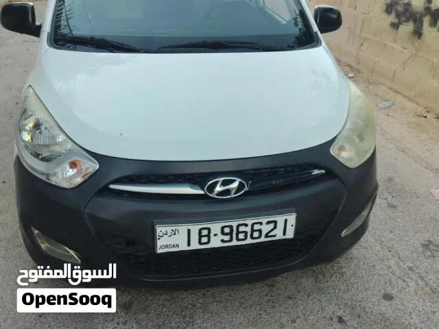 2013 هيونداي i10 Standard