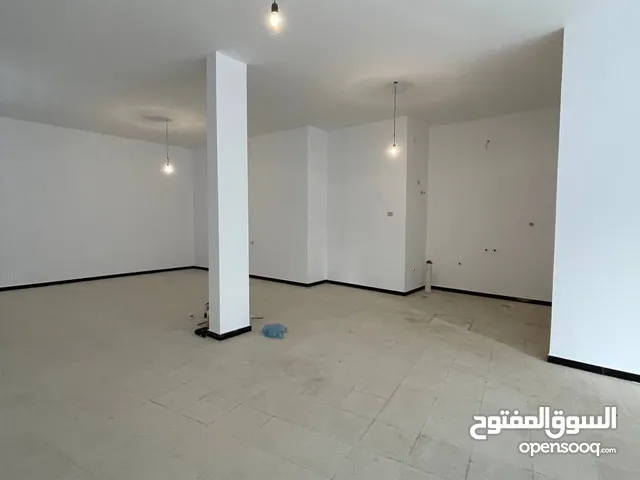 Unfurnished Showrooms in Tripoli Al-Nofliyen