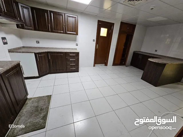 150m2 3 Bedrooms Apartments for Rent in Abu Dhabi Al Khalidiya