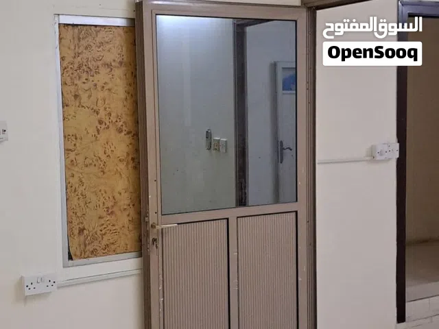 Flat 4 rent in isa town (indian,filipino or ceylon family only)