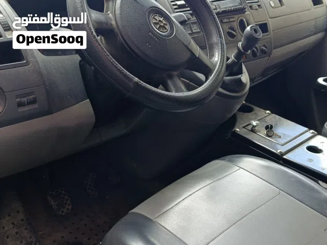 Used Volkswagen Caravelle in Ramallah and Al-Bireh