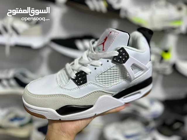 42.5 Casual Shoes in Al Sharqiya