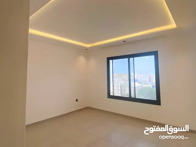 170 m2 4 Bedrooms Apartments for Rent in Jeddah Al Manar