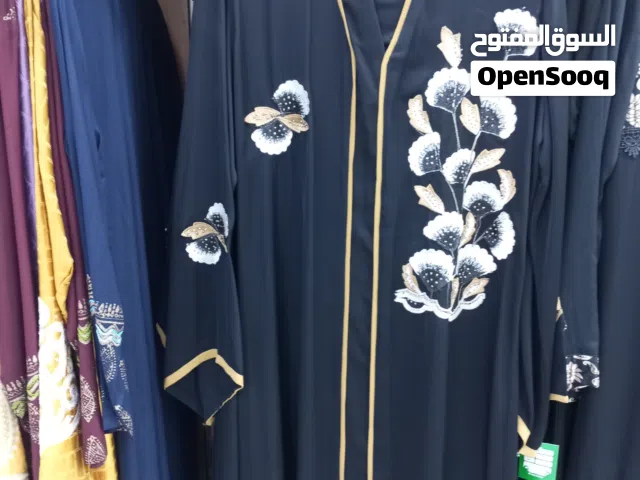 عده مودلات متنوعه سوق فاشن بالفروانيه