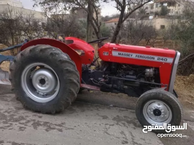 تركتر 240 انجليزي طنوس بككس مدووور