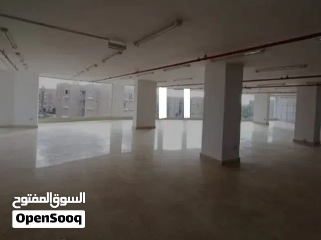 مول للإيجار أو للبيع ب 6 أكتوبر مرخص تجاري إداري