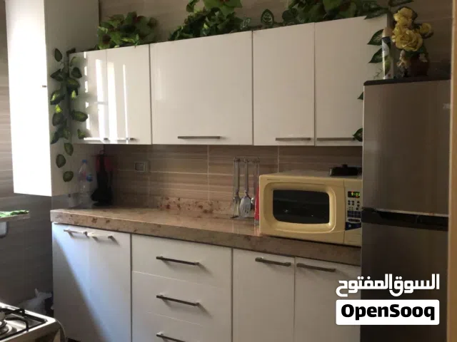 مطبخ 7 قطع بالدولاب بمساحه 2.50 متر