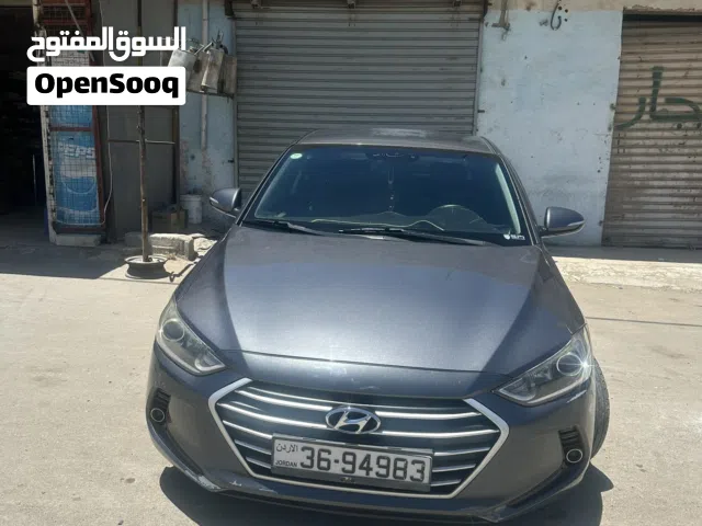 2017 هيونداي افانتي Limited