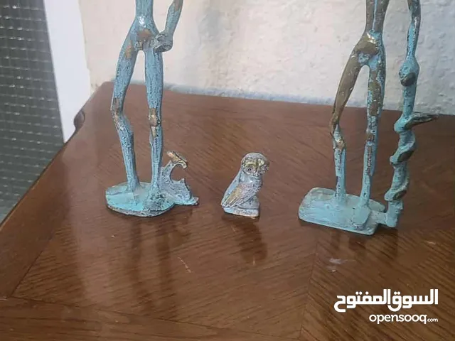 طقم نحاس قديم للبيع ب 60 دينار