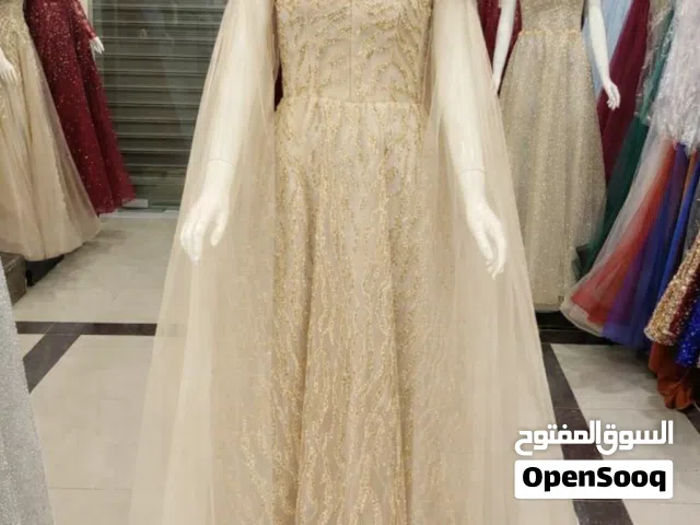 فساتين سهره كم حريم السلطان قماش تول طويل والفستان عليه لمعة