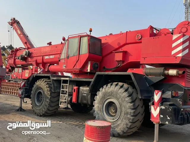 للبيع كرين تريكس ايطالي 90 طن