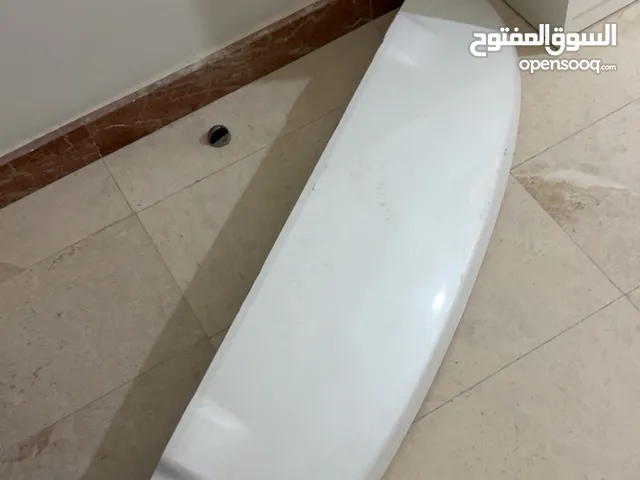جناح للبيع اصلي فيه ضربه بسيطه طالب فيه 200