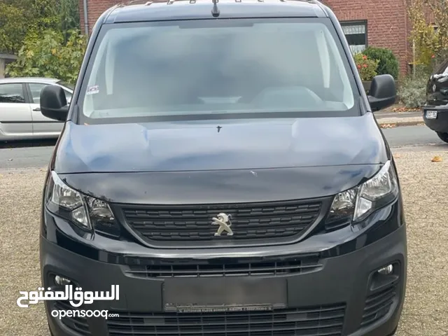 Used Peugeot Partner in Medenine