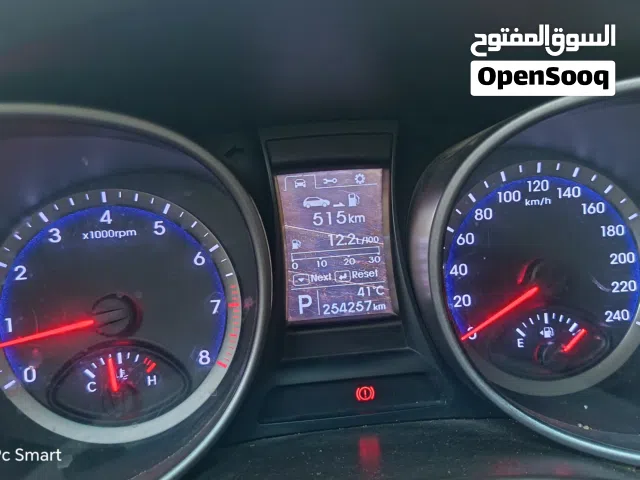 2014 هيونداي جراند سانتا في