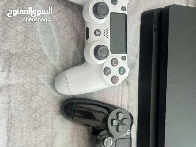 بلايستيشن 4 سليم نضيف جدا جدا