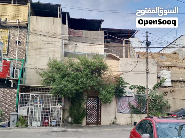 بيت في شارع 60 خلف شارع عام