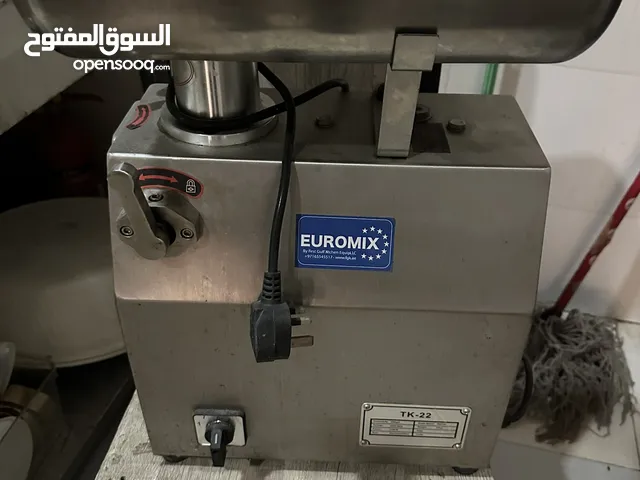 للبيع مفرمة لحوم بحالة ممتازة