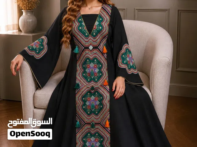 بضاعة العيد مع ازياء سولاف مختلفة من حيث جودة الخامة لانن الاصلي والتطريز والحياكة اليدوية   الخامة