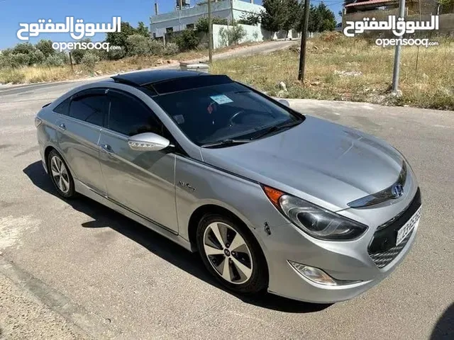 Sedan Hyundai in Amman