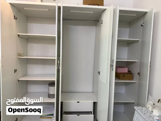 دولاب للبيع نظيف