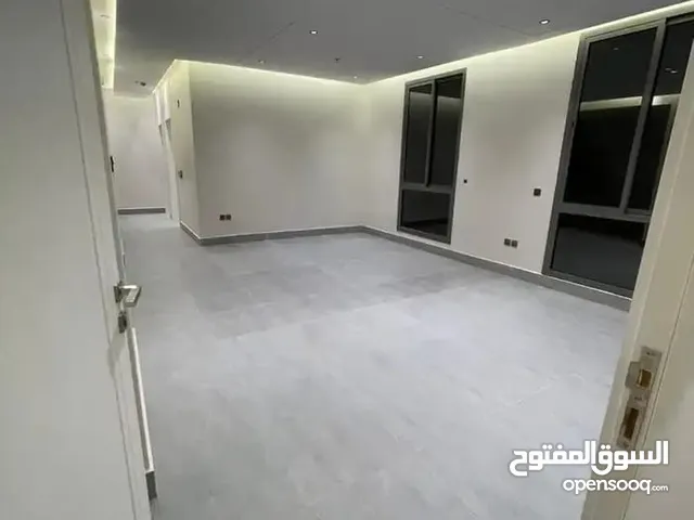 شقة فاخرة للإيجار في الرياض حي الرمال