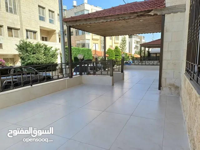 للبيع شقة ارضية مميزة 325م.متر داخلي وخارجي ل في ام السماق مقابل مطعم ورد