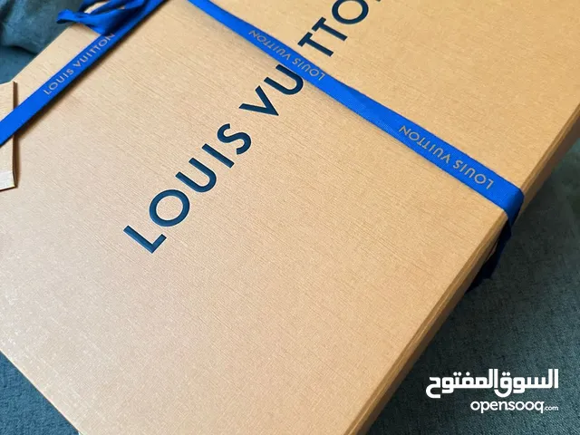 brown Louis Vuitton for sale  in Al Riyadh