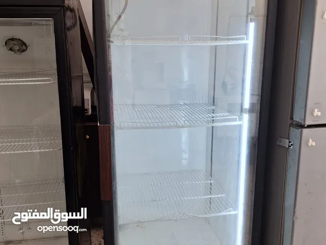 ثلاجة عرض بيبسي باب واحد حجم جامبو شغالة ممتازة تبريد. قوي