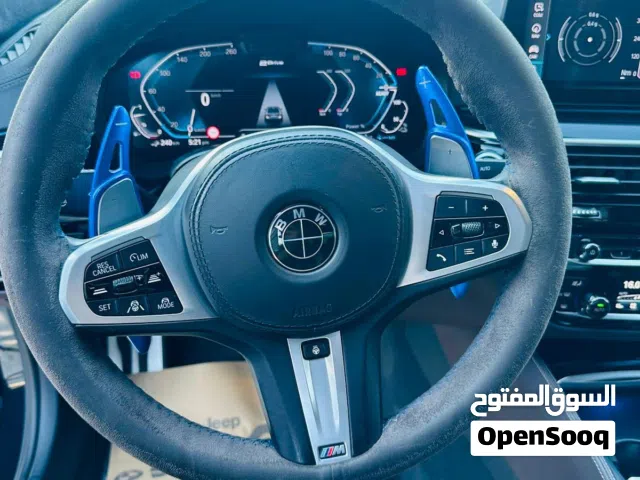 BMW 530e M 2022 اعلى مواصفات